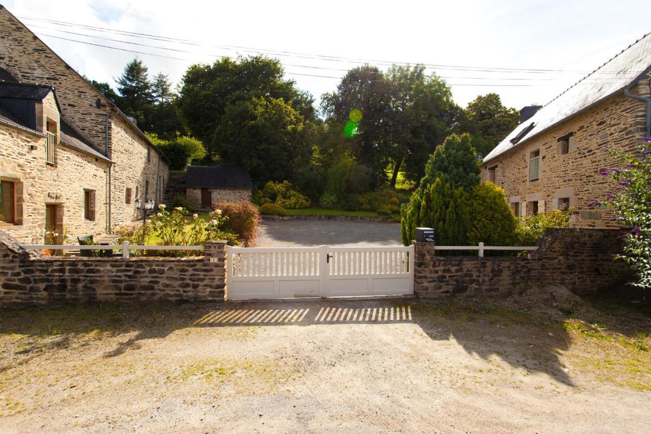 Stone Cottage With Modern Cosy Interior Near To Josselin Perfect Retreat For Writers Or Star Gazers Guégon Exteriör bild