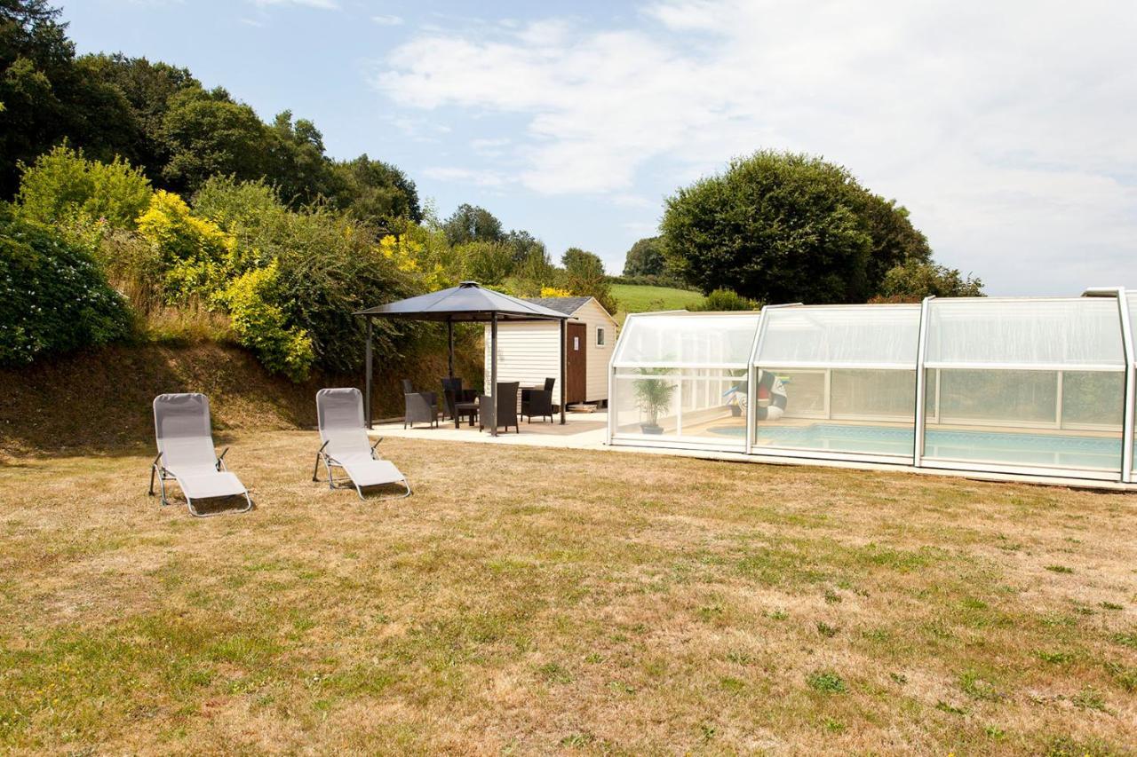 Stone Cottage With Modern Cosy Interior Near To Josselin Perfect Retreat For Writers Or Star Gazers Guégon Exteriör bild