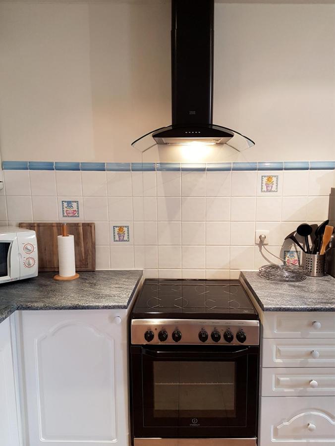 Stone Cottage With Modern Cosy Interior Near To Josselin Perfect Retreat For Writers Or Star Gazers Guégon Exteriör bild
